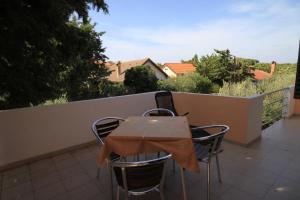 Fotografie z fotogalerie ubytování Apartment Ugljan 8241d v destinaci Ugljan