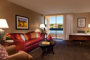 Posezení v ubytování The McCormick Scottsdale