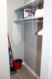 Imagen de la galería de Rustic Studio Apt. 2 min drive to Downtown Oswego, en Oswego