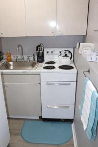 Imagen de la galería de Rustic Studio Apt. 2 min drive to Downtown Oswego, en Oswego