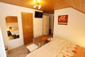Katil atau katil-katil dalam bilik di Accommodation Resman