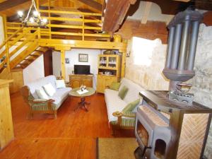 Fotografie z fotogalerie ubytování Holiday villa in village Rakalj v destinaci Rakalj