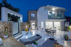 Villa con soggiorno e patio. di Dion Villa Zakynthos Greece a Città di Zante