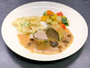 Jedzenie w hotelu lub w pobliżu