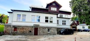 Budynek, w którym mieści się apartament