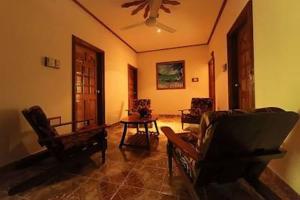 Gallery image of Omusee Self Catering in Baie Sainte Anne