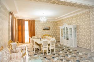 サマルカンドにあるBuyuk Humoのギャラリーの写真 +39枚の写真