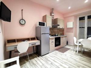 Kuhinja ili čajna kuhinja u objektu 5 Terre Cozy Apartments