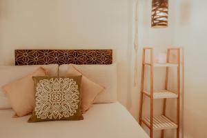 Postel nebo postele na pokoji v ubytování Tribe Boutique Hotel - Adults Only + 53 fotografií