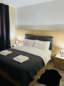 Una cama o camas en una habitación de Thethi view
