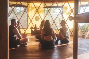 Επισκέπτες που μένουν στο Trekker Glamping
