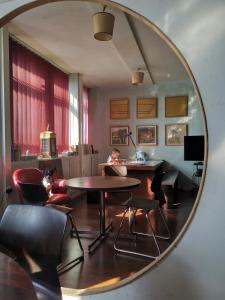 Fotografie z fotogalerie ubytování GHOSTeL 1st - Aventure Alternative - GUEST HOUSE - Arts-Factory-Experience - For artists, makers and open minds - Attention, we are not a hotel and are not adapted for everybody - Read host warnings before reservation - WWW,PROVIDENCE,BE asbl v destinaci Charleroi