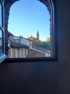 Foto dalla galleria di Cadre exceptionnel niché sous les toits dans le quartier historique ad Albi