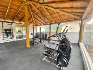 Fitness centrum a/nebo fitness zařízení v ubytování Imperatriz Paraty Hotel