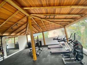 Fitness centrum a/nebo fitness zařízení v ubytování Imperatriz Paraty Hotel
