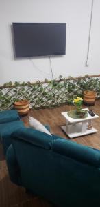 Photo de la galerie de l'établissement Cabaña Colibries con Parqueo gratis en Calarca, à Calarcá