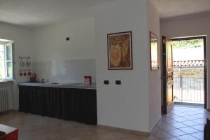 Köök või kööginurk majutusasutuses B&B Bricco Fiore