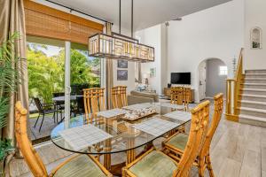 Χώρος καθιστικού στο Colony Villas #1606