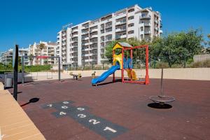 Herní místnost nebo prostor pro děti v ubytování Paradisio da Rocha, by Ideal Homes - Praia da Rocha