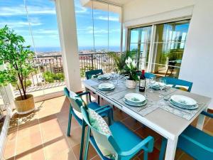 Balkón alebo terasa v ubytovaní Mirador Panoramic Sea Views - Private villa