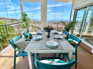 Balkón alebo terasa v ubytovaní Mirador Panoramic Sea Views - Private villa