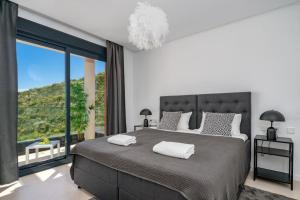 Fotografie z fotogalerie ubytování Stunning penthouse w private pool in El Higueron by Costarentals - Ref 178 v destinaci Fuengirola