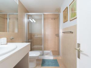 Kúpeľňa v ubytovaní Beachfront San Agustin Papagayos II + 25 fotografií