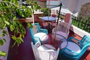 Um restaurante ou outro lugar para comer em Hostal Boonen