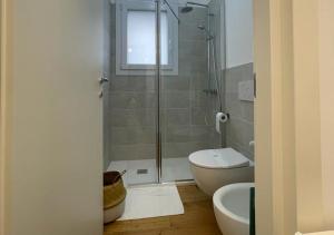 A bathroom at Tecnopolo Fiera Suite