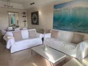 Posedenie v ubytovaní Apartamento con terraza sobre La Marina de Sotogrande