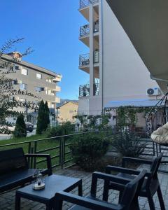 Balkón nebo terasa v ubytování Apartman 5 Vrnjačka Banja + 2 fotografie