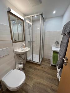 Koupelna v ubytování Appartement Heidi II (ohne Balkon/Terrasse) + 17 fotografií