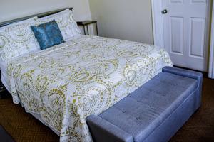 Letto o letti in una camera di Blue Paloma Bed & Breakfast