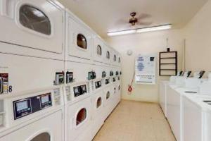 Φωτογραφία από το άλμπουμ του Partial Oceanview 1BR at Kiahuna Plantation Unit 311 σε Koloa