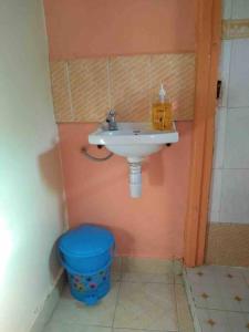 Ванная комната в A peaceful and lovely 1 bedroom vacation Dina's little home