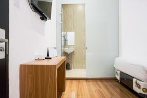 Voodi või voodid majutusasutuse King's Palace Medan RedPartner toas