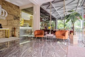 Istumisnurk majutusasutuses King's Palace Medan RedPartner