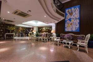 Posezení v ubytování Roseland Corp Hotel