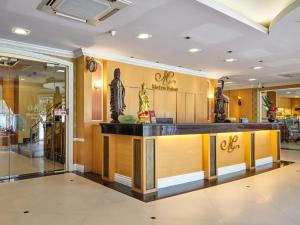 Lobby alebo recepcia v ubytovaní Metro Point Bangkok