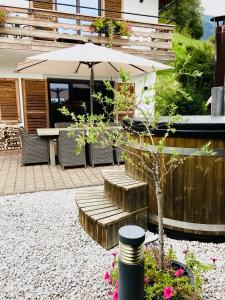 Garður fyrir utan Chalet Zell by Chalet Alp Lux - Summer Card