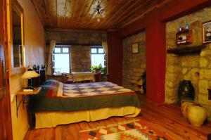 A bed or beds in a room at Hunnap Han