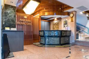 Ο χώρος του λόμπι ή της ρεσεψιόν στο Ankara Royal Hotel