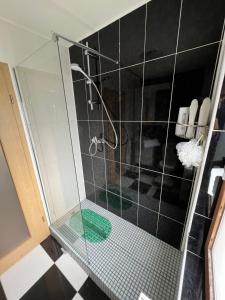 Koupelna v ubytování CASA DON + 18 fotografií