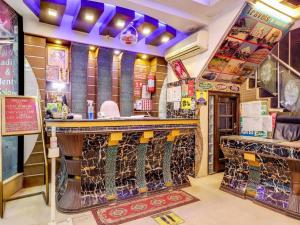 Lounge nebo bar v ubytování Hotel Roma Deluxe - New Delhi Railway Station