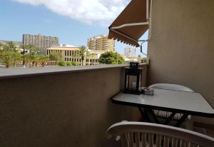 Restauracja lub miejsce do jedzenia w obiekcie Vv Los Cristianos centre