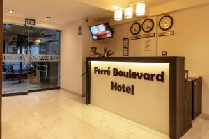 Лобби или стойка регистрации в Hotel Ferré Boulevard