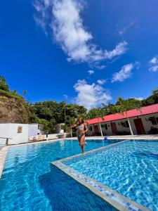 Bazén v ubytování Cabañas Orlando y Más Na' Tayrona nebo v jeho okolí