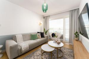 Apartament Bryza Polanki Aqua tesisinde bir oturma alanı