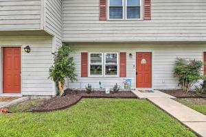Giardino di Swansboro Coastal Home Less Than 3 Mi to State Park!