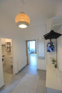 Kuchyňa alebo kuchynka v ubytovaní 2-Rooms; Stay and relax! Near Vienna Main Station
